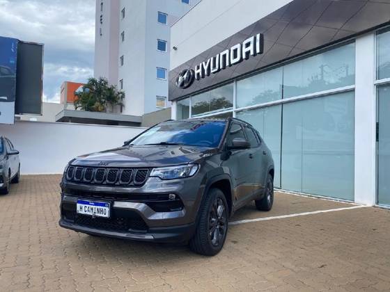 JEEP COMPASS 1.3 T270 TURBO FLEX LONGITUDE AT6 JEEP COMPASS 1.3 T270 TURBO FLEX LONGITUDE AT6